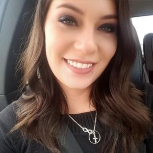 Meet your Posher, Karinna